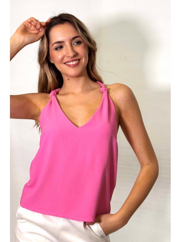 BLUSA CON NUDOS